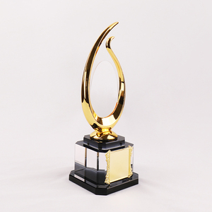 MH-NJ00645 Cá Nhân Vàng Pha Lê Cúp Pha Lê Vàng Kim Loại Đen Cơ Sở Pha Lê Torch Shape Giải Thưởng Trophy - Product Image 3