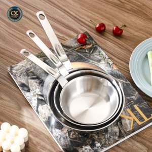 Sartén <span class=keywords><strong>de</strong></span> <span class=keywords><strong>Hierro</strong></span> Fundido <span class=keywords><strong>de</strong></span> Alta Calidad al por Mayor, Capacidad <span class=keywords><strong>de</strong></span> 2.0-3.0L, Sartén <span class=keywords><strong>de</strong></span> Acero Inoxidable, Apta para Cocina <span class=keywords><strong>de</strong></span> Inducción - Product Image 3