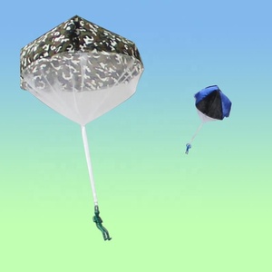Vente en gros de jouets pour enfants avec figurine de soldat parachutiste, Mini-jeu de <span class=keywords><strong>Parachute</strong></span> volant en plein air, vente en gros, Offre Spéciale - Product Image 2
