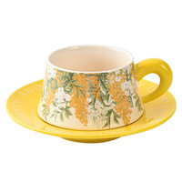 Tasse à café en céramique moderne, ensemble de soucoupes, fleur de vigne jaune, lave-vaisselle, passe au micro-ondes, boîte cadeau de haute qualité pour le thé de l'après-midi