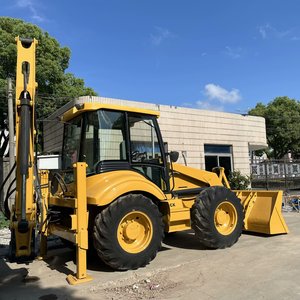 Retroexcavadora JCB 4CX Usada en Excelentes Condiciones con Componentes Principales: Caja de Cambios, Bomba, Motor, Cojinete - Product Image 2