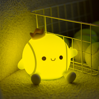 Soft Glow Silicone Tennis Ball Night Light Décoration sportive pour les tout-petits Chambres d'enfants