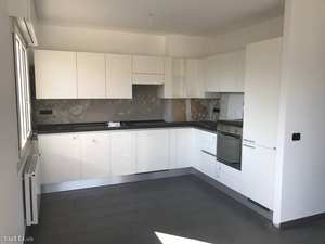 Nouveau modèle d'armoire murale à porte en verre utilisé armoire de cuisine à porte en <span class=keywords><strong>film</strong></span> pvc moderne à vendre - Product Image 5