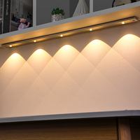 Lampe LED intelligente sans fil à détecteur de mouvement corporel pour armoire de placard, cuisine, chambre à coucher, armoire, lampe à LED pour montage mural