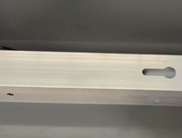 Centro de Mecanizado CNC de 4 Ejes con Mesa de Trabajo de 7000 mm, Máquina de Fabricación de Perfiles de Aluminio para Muros Cortina