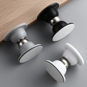 Tope de Puerta Magnético de Silicona para Montaje en Suelo, Diseño Minimalista en Negro, Blanco y Gris, Anticolisión - Product Image 1