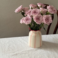 Vase en céramique peint à la main de style girly pour arrangement floral, décoration de table, cadeau de pendaison de crémaillère pour salon