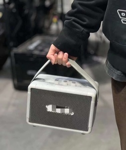 Altavoz Exterior Elegante, Bajos Profundos, 30 Horas de Reproducción, Resistente al Polvo y al Agua, 3 Opciones de Color - Product Image 1