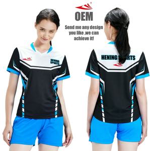 Женская футболка и шорты - Product Image 2