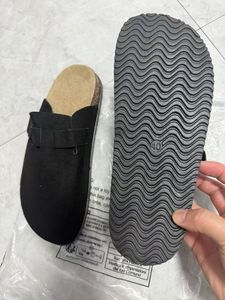 Mules en daim à boucle, doublure en liège, bout rond, à talon fermé, sandales décontractées, en stock, prêtes à être expédiées, chaussures en gros - Product Image 5