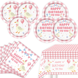 <span class=keywords><strong>Set</strong></span> di Stoviglie per Festa 'Pink <span class=keywords><strong>Stupid</strong></span> Goose' - Piatto, Bicchiere, Tovaglia e <span class=keywords><strong>Set</strong></span> Decorativo per Compleanno '<span class=keywords><strong>Stupid</strong></span> Goose' - Product Image 1