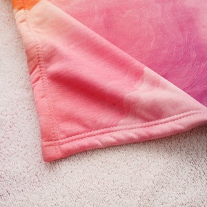 Grande Telo Mare in Microfibra Morbida Effetto Cotone Tie-Dye ad Asciugatura Rapida, Anti-Sabbia, Oversize, per Viaggi, Spiaggia e Piscina - Product Image 2