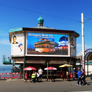 5000cd High Brightness 8K HDR10+ Waterproof P5 LED Commercial Outdoor Video Wall Panel with Sunlight Readable Technology - Product Image 5