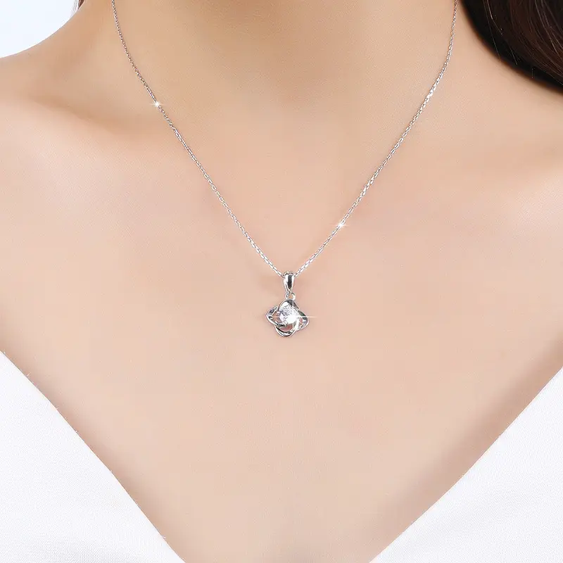 Cổ Điển Hot Bán 925 Sterling Silver Zircon Đồ Trang Sức Tốt Hollow May Mắn Bốn Lá Clover Mặt Dây Chuyền Vòng Cổ Cho Phụ Nữ