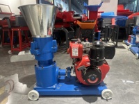 Machine à granulés d'aliments pour volailles et bétail diesel portable de petite taille de 100 à 1000 kg en stock pour l'alimentation animale