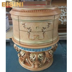 Juego de dormitorio de boda maestro del castillo del Palacio Real de estilo francés de lujo hecho a mano de madera tallada y cama doble de tela - Product Image 6