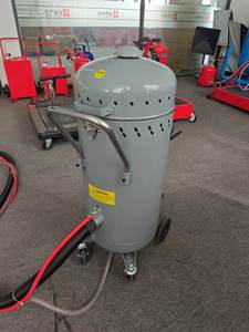 ถังพ่นทรายแบบพกพาชนิดดูด SB28 - Product Image 2