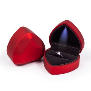 Luxury Romantic Heart-shaped <b>Ring</b> <b>Box</b> With LED Light up Romantic Jewelry <b>Box</b> - Product Image 4