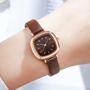 Women's Luxury Gold-Tone Carbon Fiber Case <b>Watch</b> with <b>Black</b> Dial Stylish Minimalist Quartz Movement Best-Seller - Product Image 5