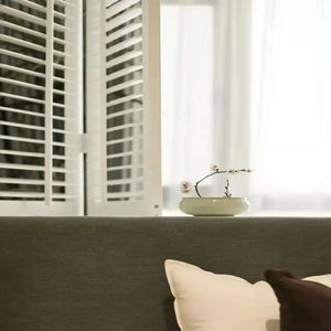 Классический оконный затвор Anyhoo из ПВХ, современный дизайн с хорошей воздухопроницаемостью, универсальный для внутреннего и наружного использования для отелей - Product Image 2