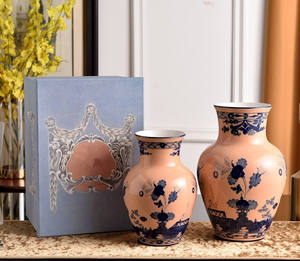 Vase de table en céramique Art Déco, best-seller, design léger fait main, idéal pour les cadeaux haut de gamme - Product Image 6