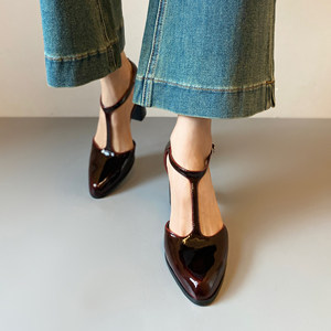 Nuove Scarpe Estive da Donna in Stile Vintage Francese con Punta Affusolata e Cinturino a T, Tacco Grosso Regolabile, Scarpe Eleganti OEM ODM all'Ingrosso - Product Image 2