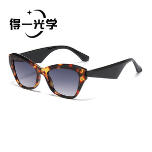 Women <b>Sunglasses</b> PC Frame UV400 Protection Type 3 Light Weight Fashion Style - Product Image 1