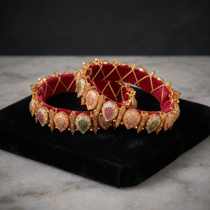 Pulseras Meenakari de Dos Piezas Chapadas en Oro Antiguo, Joyería de Moda Romántica para Mujer, Libre de Níquel y Plomo, por Kanhai Jewels - Product Image 2