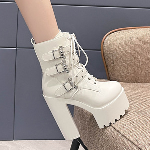 Nouvelles bottes à talons épais imperméables à plateforme avec chaîne de <span class=keywords><strong>perles</strong></span>, style punk, fermeture éclair, boucle de ceinture, bottes à semelle épaisse pour femmes - Product Image 3