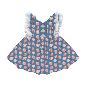Robe d'été sans manches à imprimé fraise pour <span class=keywords><strong>fille</strong></span>, avec dentelle et volants, robe de fête avec nœud, robe pour enfants, fabrication sur mesure Qingli OEM, sans tarif - Product Image 3