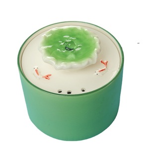 Fontaine à eau pour chat de style feuille de lotus, en céramique, à circulation automatique, chauffante, à température constante, pour animaux de compagnie, à poser sur le bureau - Product Image 5