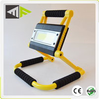 Nuova Lampada da Lavoro LED Professionale Ricaricabile con Funzione USB, Grado di Protezione IP55, Angolo di Illuminazione 270°, 1500 Lumen, per Ufficio e Strada