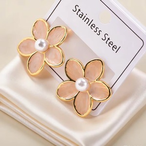 Nouvelle Arrivée Boucles d'Oreilles Fleur à 5 Pétales Multicolores en Acier Inoxydable Plaqué Or 18K Style Français Floral pour Usage Quotidien - Product Image 3