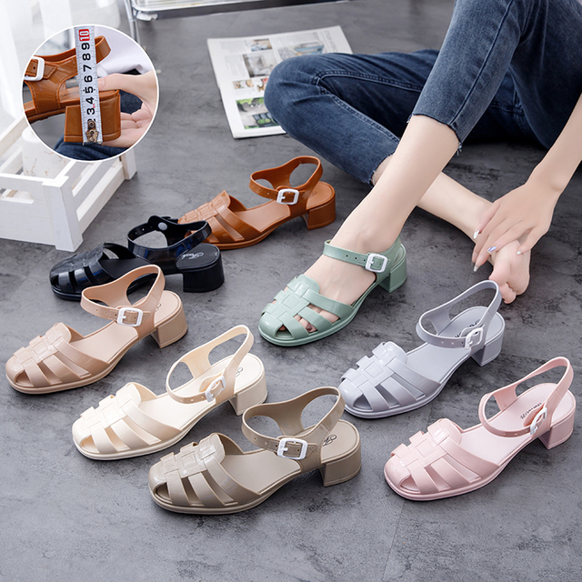 Fashion Jelly Sandal Shoes Pvc Women Clogs Heel Crystal Shoes Retro Nursing Shoes Clogs Hospital