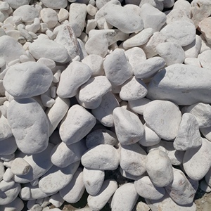 Usine directe blanc dégringolé galets pierre roches neige blanc gravier galets et galets naturel paysage pavage matériel - Product Image 1