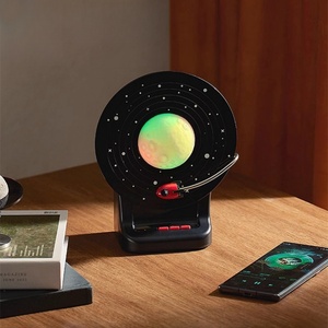 Lampada Altoparlante Stereo Subwoofer Luna Viaggio Spaziale alla Moda 2000mAh Giradischi Retrò Luce Notturna da Scrivania con <span class=keywords><strong>Ritmo</strong></span> Musicale - Product Image 3