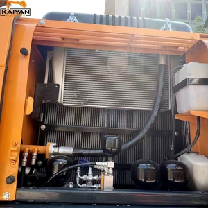 Excavatrice hydraulique sur chenilles HYUNDAI 210LC-9S d'occasion, importée de Corée, pour travaux d'ingénierie municipale - Product Image 3