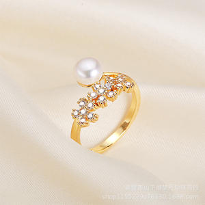 Bague pour femme style Instagram en perles avec design ouvert plaqué or cuivre, incrustation alimentaire personnalisée, bijou de niche 'Hundred-Hand' - Product Image 4