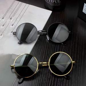 Lunettes de soleil rondes rétro en métal, monture dorée, protection UV400, type unisexe 3, pour hommes et femmes, style streetwear et voyage - Product Image 1