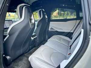 Súper <span class=keywords><strong>Valor</strong></span> 2024 Mi SU7 MAX ,Xiao-mi SU7, 4WD, Suspensión Neumática, 20000km Kilometraje en Excelente Estado - Product Image 6