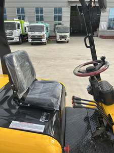 Essenziale per la logistica: i carrelli elevatori da 2.5 tonnellate con inversione rapida migliorano l'efficienza in entrata e in uscita del 40%. - Product Image 5