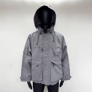 Chaqueta Cortavientos Ligera e Impermeable para Hombre, Estilo Urbano Y2K, Capucha Ajustable, Chaqueta Casual para la Ciudad, Chaqueta Plegable para Viajar - Product Image 3