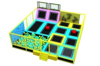 Parc de trampoline intérieur extérieur de bonne qualité 10m * 10m * 2.8m avec piscine en mousse parc d'attractions d'équipement de terrain de jeu extérieur doux pour enfants