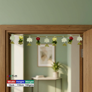 Guirnalda Floral Artificial de Tela Tejida Premium con Campanas Doradas y Flores Mixtas para Decoración de Bodas y Baby Showers - Product Image 3