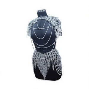 Gilet d'armure en maille d'acier inoxydable plaqué argent, pièce de costume de guerrier irrégulière et tendance pour femme, artisanat métallique - Product Image 2