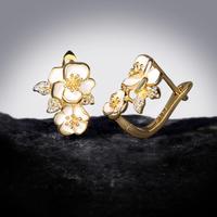 Penjualan Langsung Pabrik Set Perhiasan Hadiah Pernikahan Tunangan Trendi Bentuk Bunga Berlapis Emas 18k Cincin Kalung Anting untuk Wanita