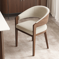 Chaise de salle à manger en bois de frêne antique Fauteuil de dossier de style scandinave au design simple et moderne pour la négociation de restaurant d'hôtel à la maison