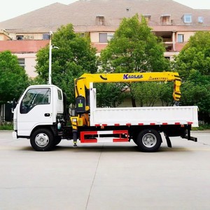 รถบรรทุก ISUZU ขนาดเล็ก 4 ตัน พร้อมเครนไฮดรอลิกสำหรับยกสินค้า - Product Image 3