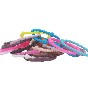 Pulsera de Silicona con Cuentas Cruzadas Multicolores, Brazalete de Goma Minimalista, Joyería de Moda - Product Image 2