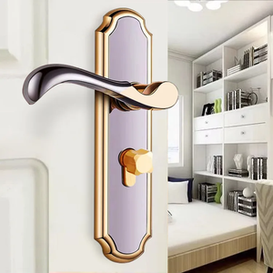 โรงแรมสไตล์โมเดิร์นมินิมอล ใช้ระบบล็อคประตูภายใน ผลิตจากโลหะผสมสังกะสี โครงสร้างไม้เนื้อแข็ง ดีไซน์ใช้งานได้ทั้งสองด้าน ติดตั้งง่าย เหมาะสำหรับห้องนอน - Product Image 3